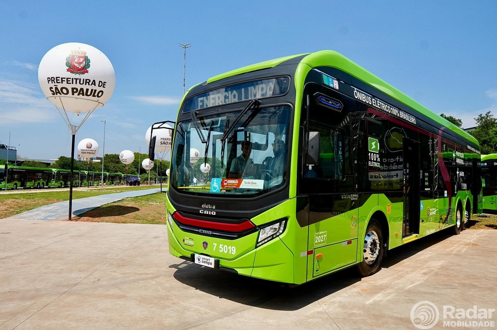 Prefeitura de SP entrega 250 novos ônibus elétricos e ultrapassa a marca de 2 mil veículos com emissão zero