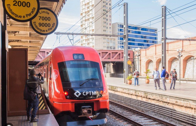 Passageiros dos trens e metrôs de SP podem pagar tarifa até R$ 0,72 mais barata. Saiba como.