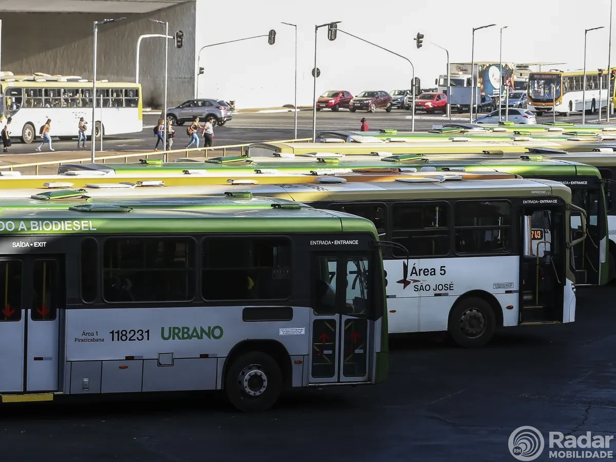 Ônibus circulam normalmente no Distrito Federal nesta segunda-feira, 28