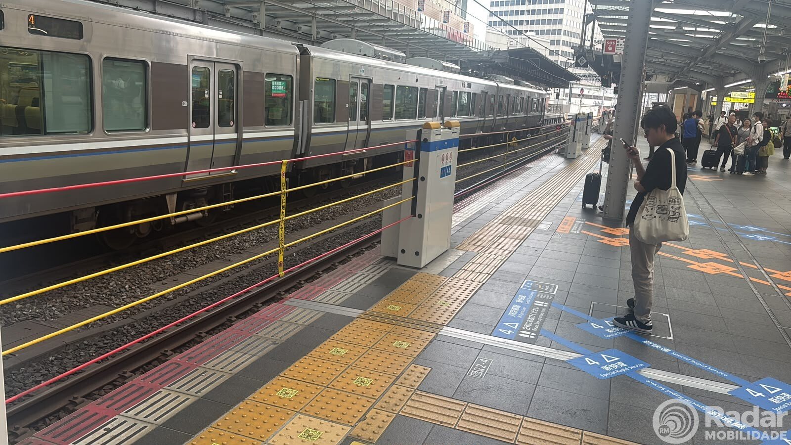 Radar Mobilidade no Japão: Cordas separam o trem da plataforma em Osaka
